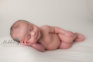 Decatur, Il newborn photographer www.hiddengemphotography.com